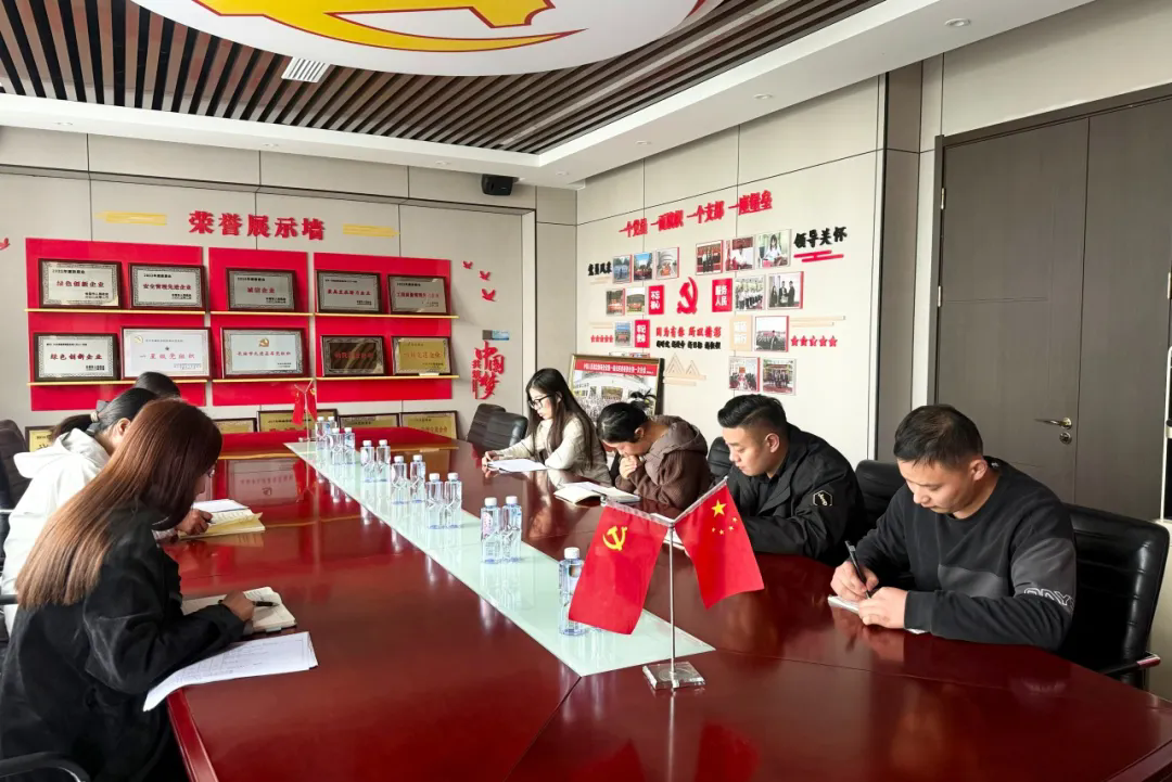 1761005575930650.png 640.webp.png